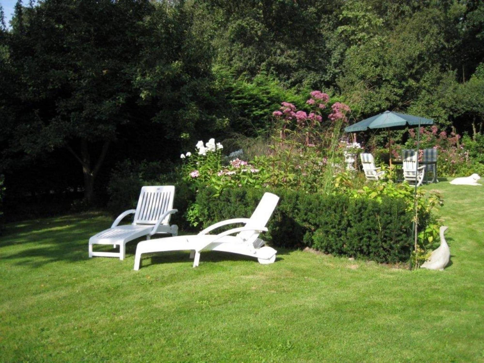 Pleasing Holiday Home In Schoorl With Patio 外观 照片