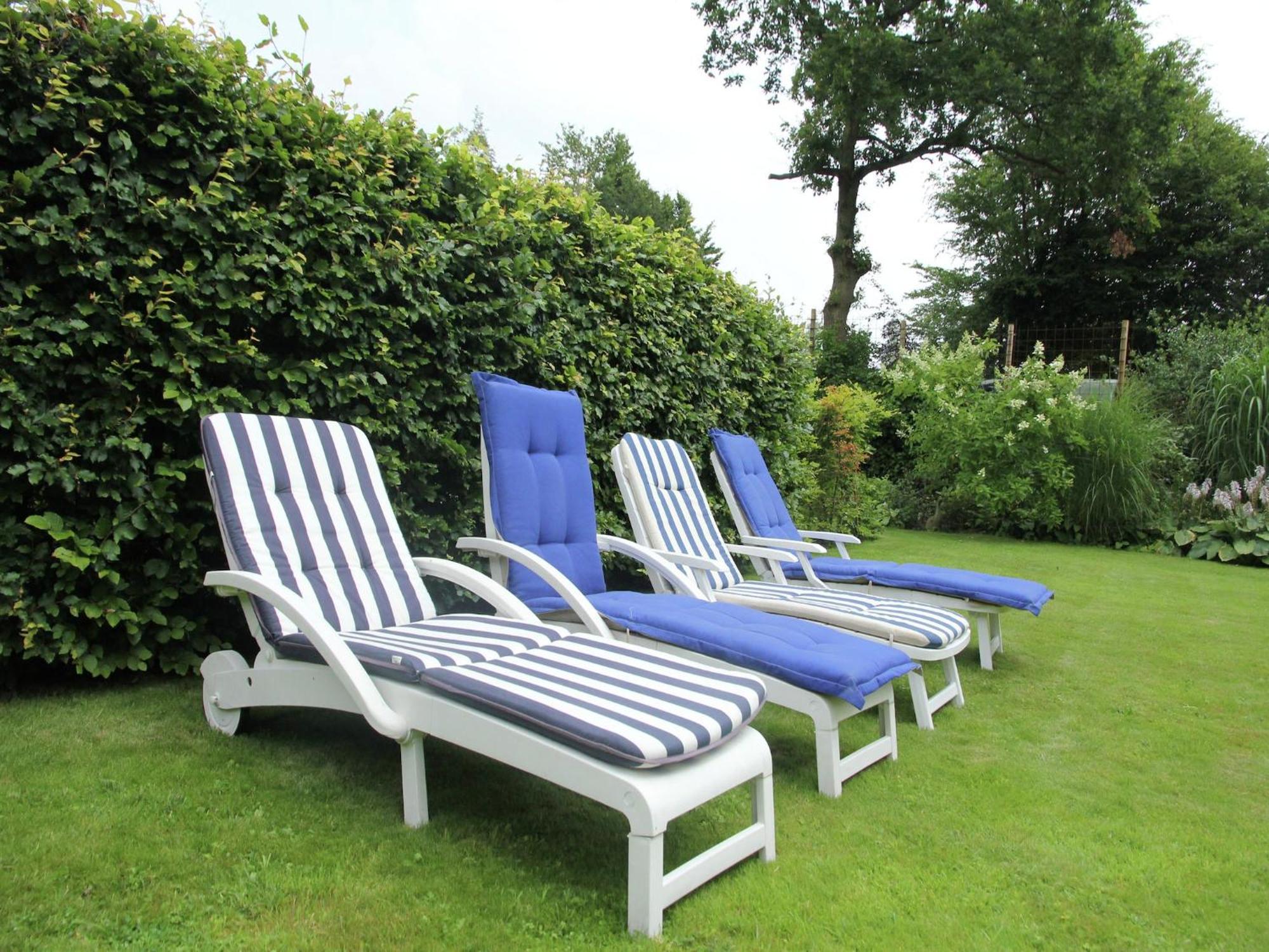 Pleasing Holiday Home In Schoorl With Patio 外观 照片