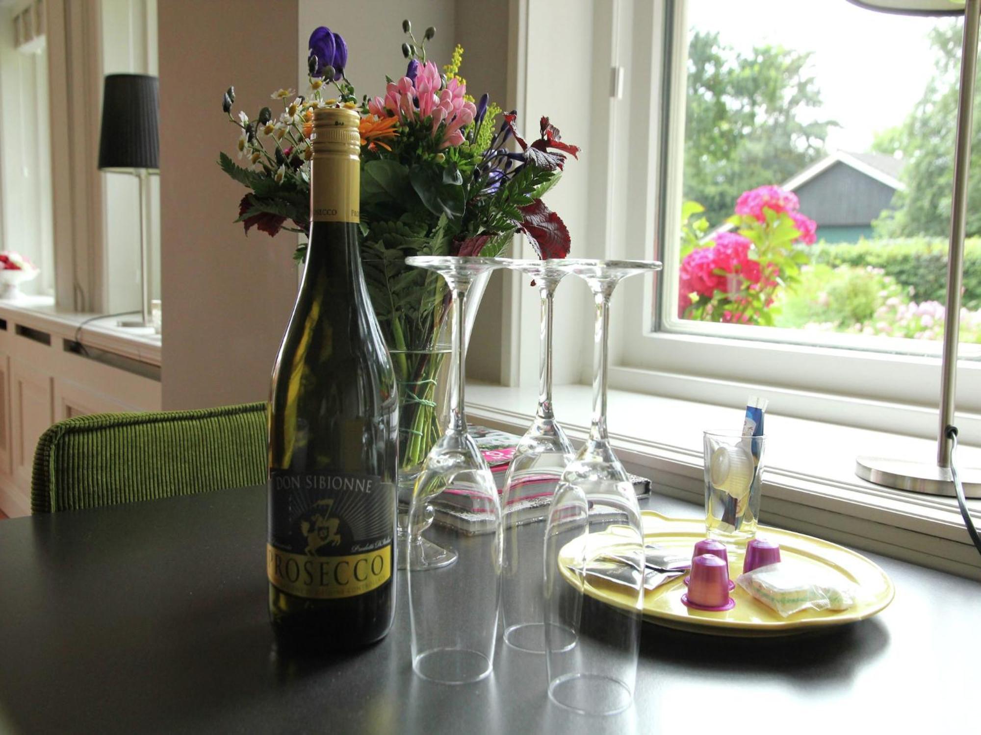 Pleasing Holiday Home In Schoorl With Patio 外观 照片